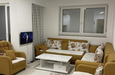 Banesë me qira – Kalabri (Emshir)