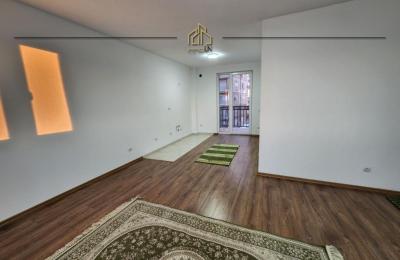 Banesë / Zyre me qira – Aktash