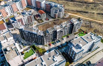 Penthouse Duplex 194m2 me qira në lagjen Mati 1