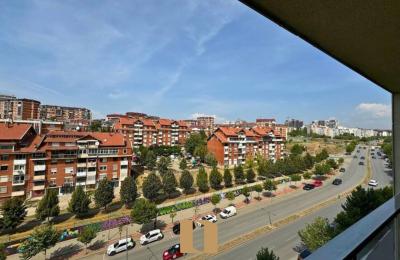 Mundësi E Shkëlqyer – Ofrohet Banesa 87M² Me Qera Në Rrugën B