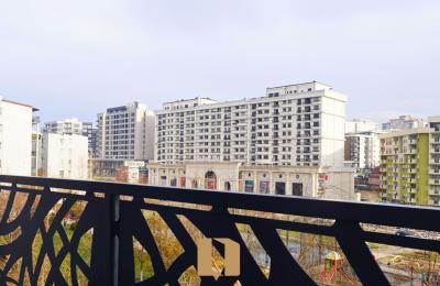 Banesë Moderne Me Qera Në Lagjen Bregu I Diellit