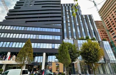 Ofrohet Lokal Me Qera Në Arting Lakrishte!