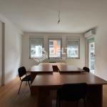 Zyrë me qira në rrugën B