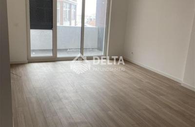 Banesë në shitje te Bregu i Diellit