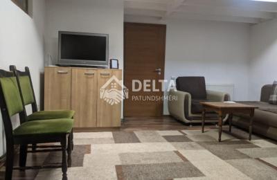 Zyrë me qira në Qendër