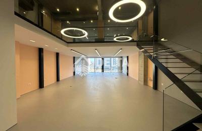 Zyrë me qira në Lakrishtë