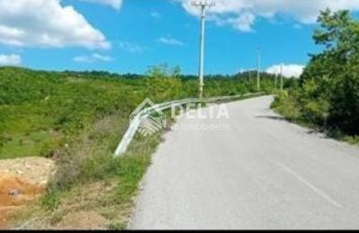 Truall në shitje në Butovc