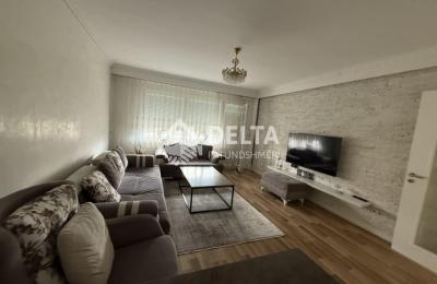 Banesë në shitje në rr.Muharrem Fejza