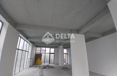 Lokal në shitje në lagjen e Muhaxherëve