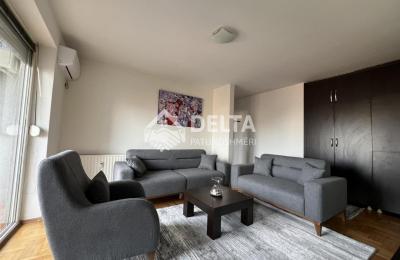 Banesë me qira në lagjen Kalabri / Emshir