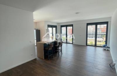 Zyre me qira në Lagjën Lakrishtë