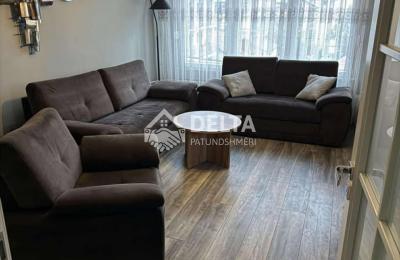 Banesë 90m2 me qira në Qendër