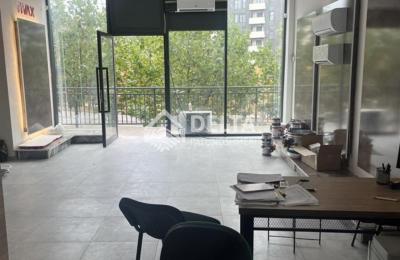 Lokal me qira në rrugën C