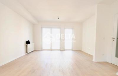 Banesë në shitje në rrugën B