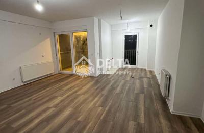 Zyrë me qira në rrugën B