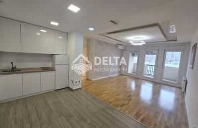 Zyrë me qira në rrugën B