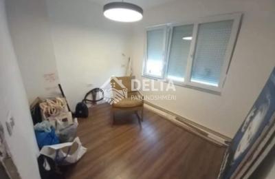 Garsoniere në shitje në Qendër