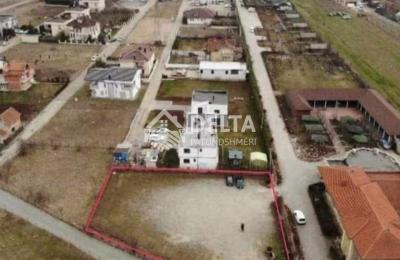 Truall për shitje në Hajvali