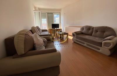 Banesa me qira në Tophane