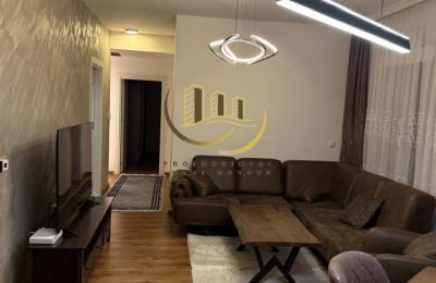 Banesa me qira në Tophane