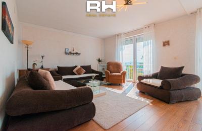 Kat shtëpie 115m² me QIRA në Taslixhe