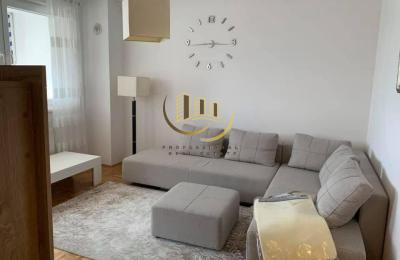 Banesë me qira në Bregun e Diellit