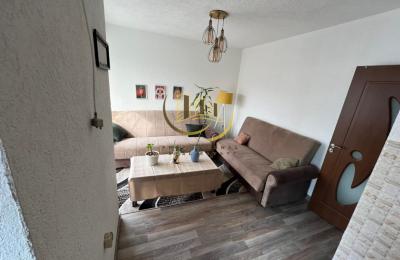 Banesa me qira në Ulpianë