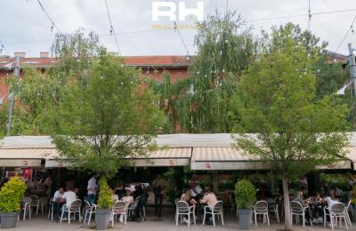 Zyre 200m² me QIRA në Qendër