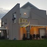 Shtëpi me qira në Lagjën Qershia