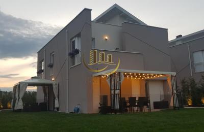 Shtëpi me qira në Lagjën Qershia