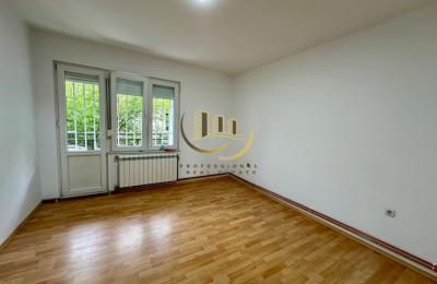 Banesë Zyre me qira në Ulpianë