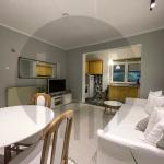 Shtëpi me 2 dhoma gjumi me qira në lagjen Qendër-Pejton