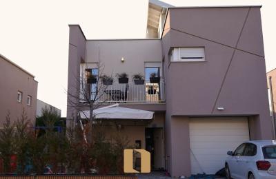 Shtëpi Me Qera Në Lagjen Qershia Home