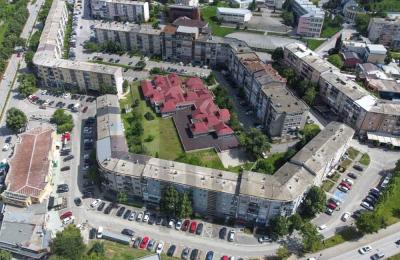 Banesë me 2 dhoma gjumi në shitje në lagjen Ulpiana