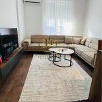 Banesa me qira në Aktash