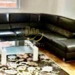 Banesa me qira në Bregun e Diellit