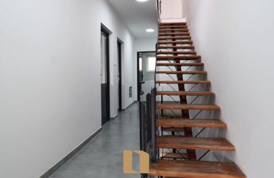 Lokal 298M2 Me Qera Në Pejton