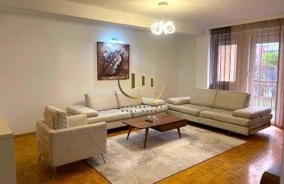 Banesa me qira në Mati 1