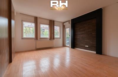 Banesë – Zyre 110m² me QIRA në Rrugën B