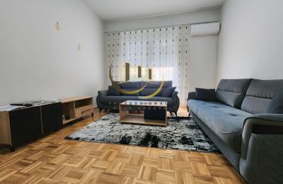 Banesë me qira në Bregun e Diellit