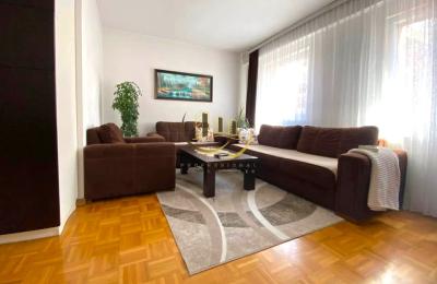 Banesë me qira në Rrugën C