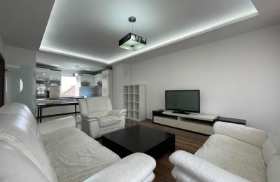 Banesë me 2 dhoma gjumi me qira në lagjen Aktash