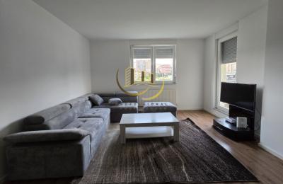 Banesë me qira në Bregun e Diellit