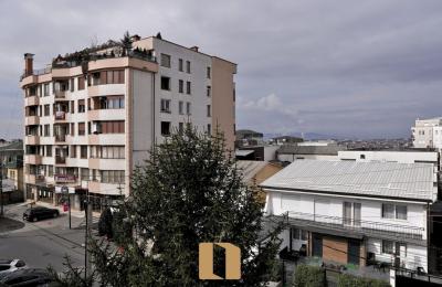 Banesë/Kat Shtëpije Me Qera Në Breg Të Diellit