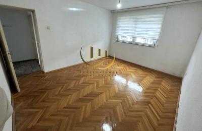 Zyre me qira në Ulpianë