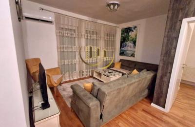 Banesa me qira në Tophane