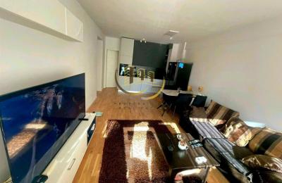 Banesa me qira në Mati 1