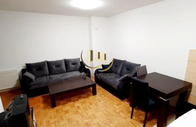 Banesa me qira në Bregun e Diellit