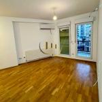 Banesë Zyre me qira te Rruga B