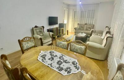 Banesa me qira në Mati 1